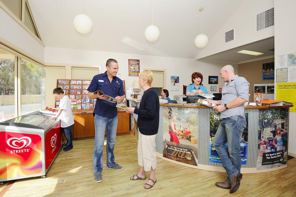 Nrma Echuca Holiday Park Exterior photo